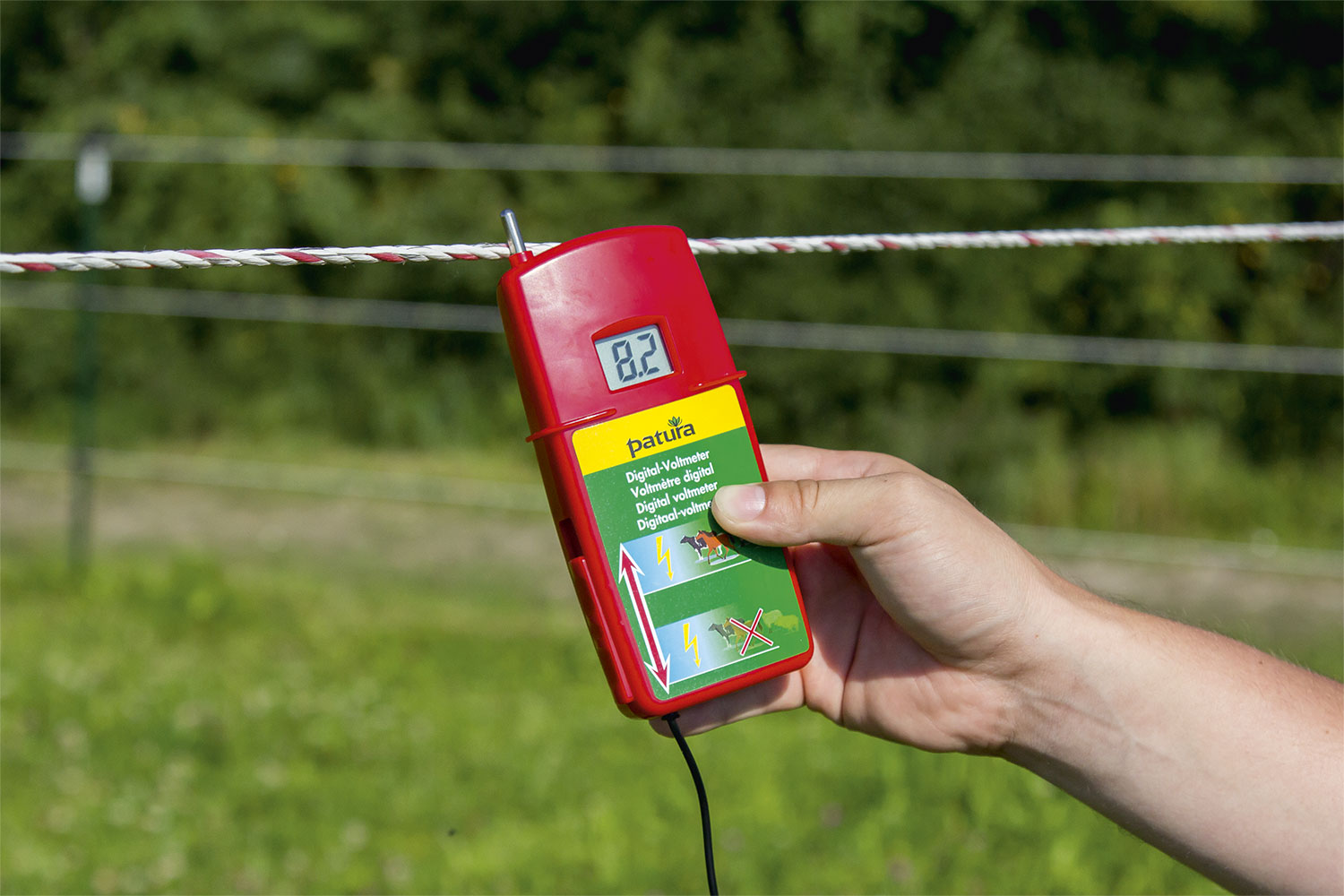 Patura Digital-Voltmeter